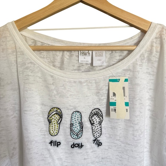 NWT INC Beach Flip Flop White Summer Oversized Shirt Womens XL - Picture 2 of 3